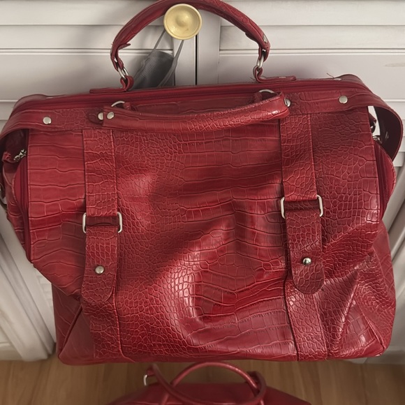 Red faux snake skin 2-piece weekender set. - Picture 2 of 8